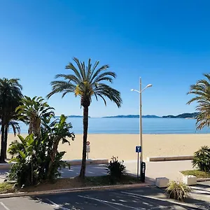 T2 Front De 2pers 1 Minute De La Plaget2 De 44 M2 Terrasse 16m2 , Vue Panoramique Et En Face De La Cet Refait A Neuf Beneficie D'un Confort Et D Un Equipement Optima Cet Est Ideal Pour 2 Personnes Avec Sa Ch Appartement