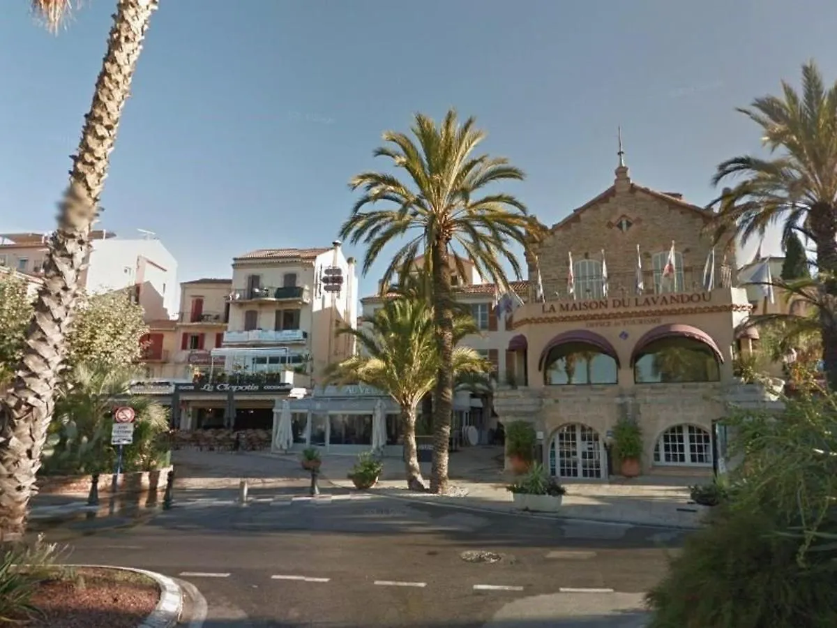 Studio Avec Coin Nuit, Parking, Proche Plage - Le Lavandou - Fr-1-251-50 Apartment